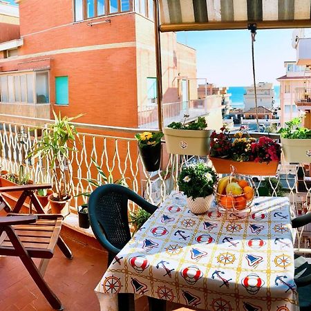 Penthouse Salus Sea View Terrace Apartment Lido di Ostia Luaran gambar