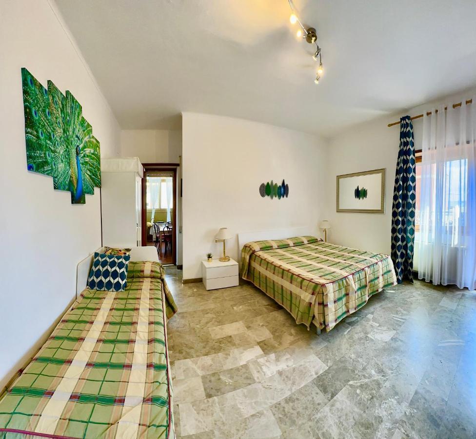 Penthouse Salus Sea View Terrace Apartment Lido di Ostia Luaran gambar